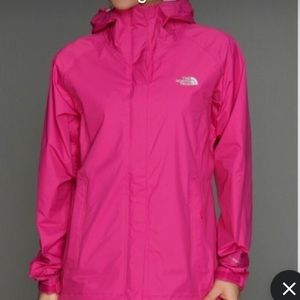 The North Face HyVent 2.5L hot pink Rain Jacket